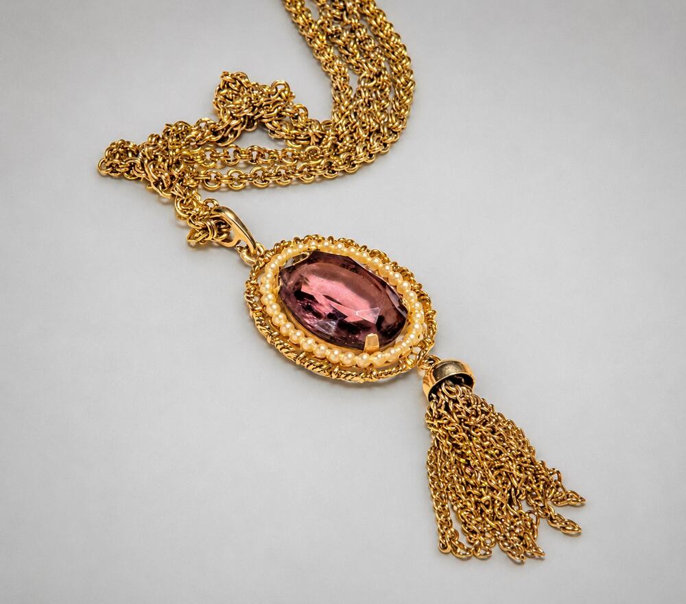 Avon Purple Glass Pendant‎ Neckace Gold-tone Tassel 30" Long Ornate blu3-14